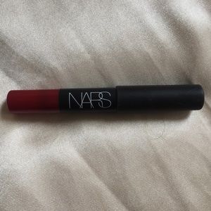 Deluxe travel size cruella matte lip pencil